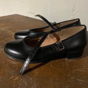 Kids like new Bloch black tap shoes